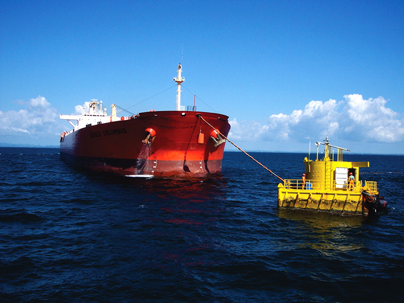 پایانه نفتی قشم طراحی، تأمین و اجرای بخش دریا